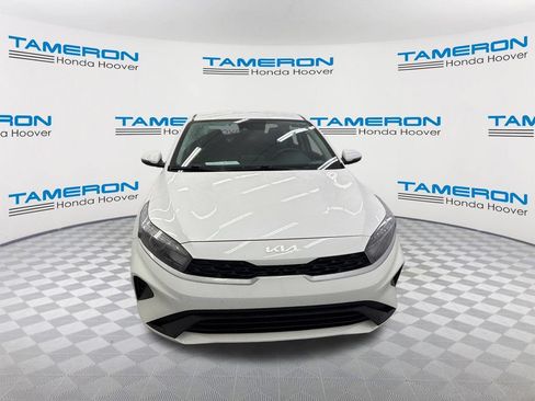 Used 2024 Kia Forte LXS w/ LXS Technology Package FWD image 8