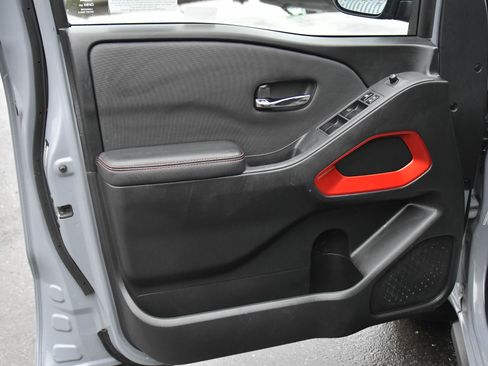 Used 2024 Nissan Frontier Pro-X w/ Pro Convenience Package image 13