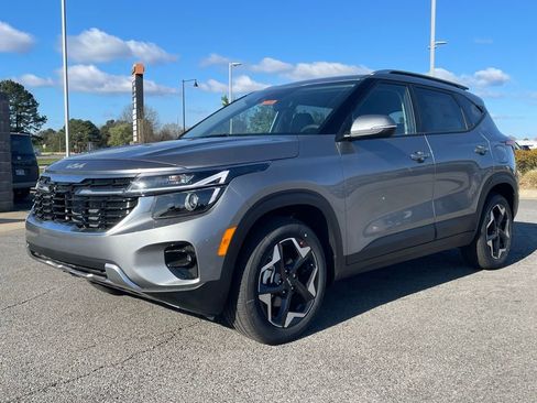 New 2026 Kia Seltos S image 3