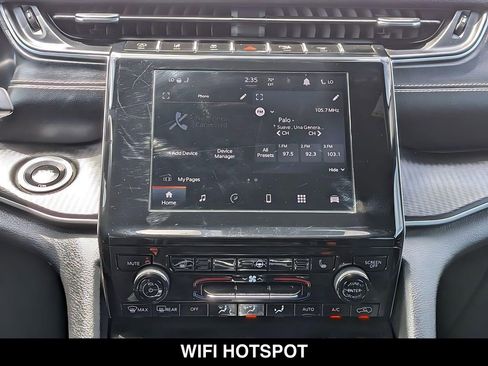 Used 2024 Jeep Grand Cherokee Altitude RWD image 15