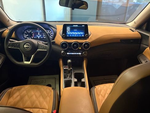 Used 2024 Nissan Sentra SV w/ SV Premium Package FWD image 9