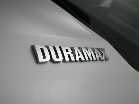 Used 2025 Chevrolet Silverado 1500 High Country w/ Technology Package image 38