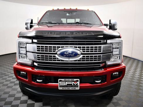 Used 2018 Ford F350 Platinum w/ Platinum Ultimate Package image 4