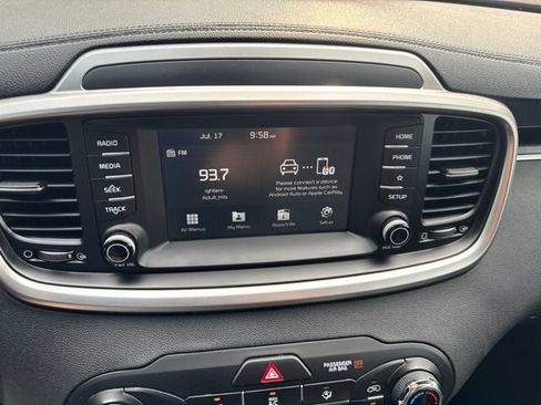 Used 2019 Kia Sorento L FWD image 6