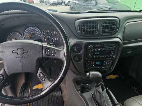 Used 2004 Chevrolet TrailBlazer LT w/ LT Preferred Equipment Group AWD/4WD image 17