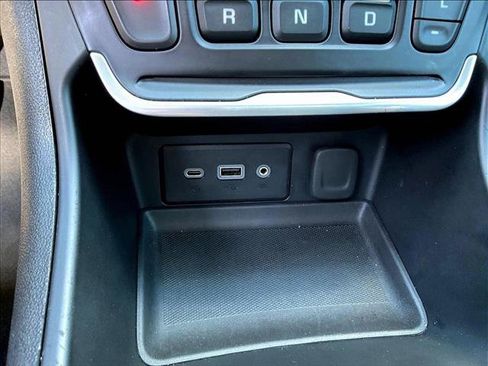 Used 2020 GMC Terrain SLE FWD image 25