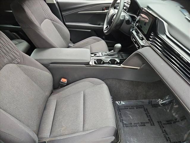Used 2025 Toyota Camry LE FWD image 26