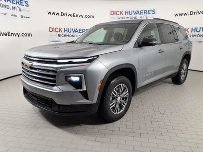 Used 2024 Chevrolet Traverse LT w/ Trailering Package