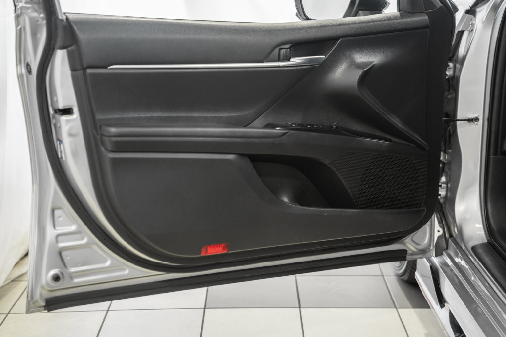 Used 2020 Toyota Camry TRD FWD image 35