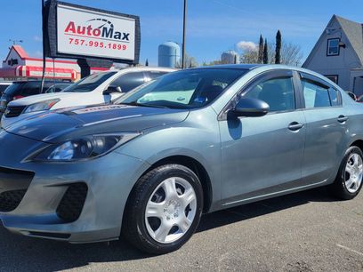 Used 2013 MAZDA MAZDA3 i SV