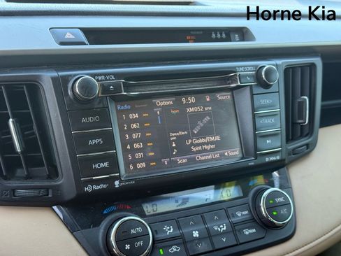 Used 2017 Toyota RAV4 XLE w/ Carpet Mat Package FWD image 17