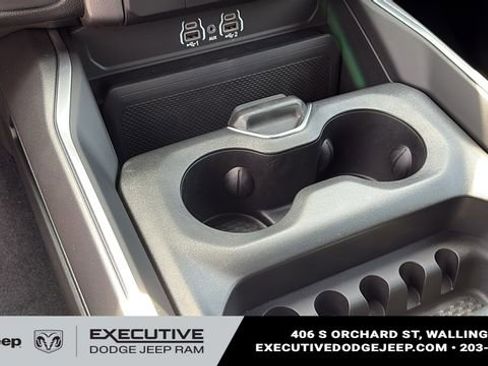 New 2026 RAM 1500 Express AWD/4WD image 18