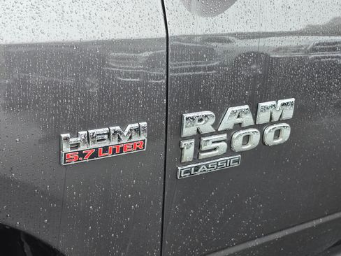 Used 2019 RAM 1500 Big Horn image 12