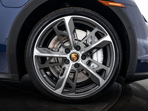 Certified 2024 Porsche Taycan 4S AWD/4WD image 11