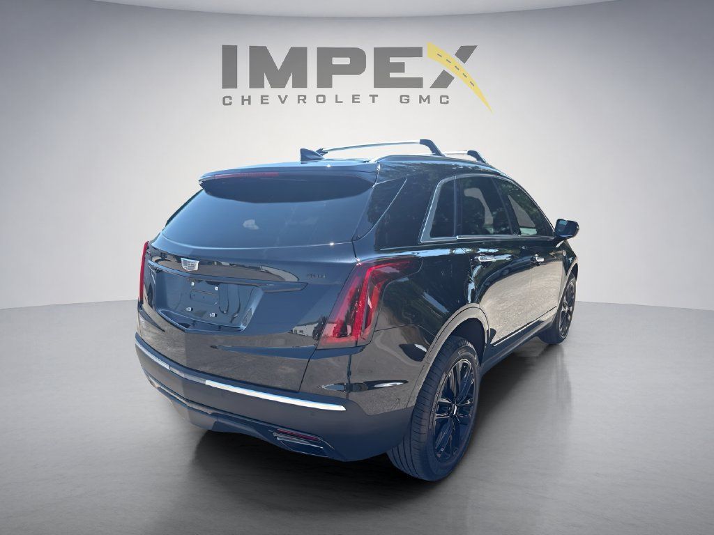 Used 2026 Cadillac XT5 Premium Luxury w/ LPO, ONYX Package FWD image 5