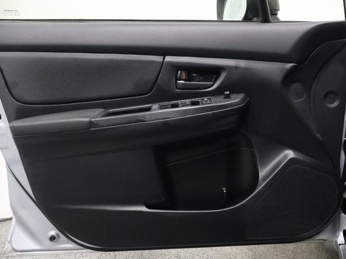 Used 2013 Subaru Impreza 2.0i image 12