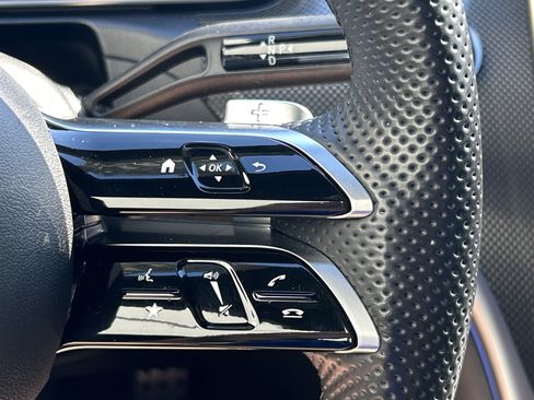 Certified 2025 Mercedes-Benz CLE 300 4MATIC Cabriolet image 39