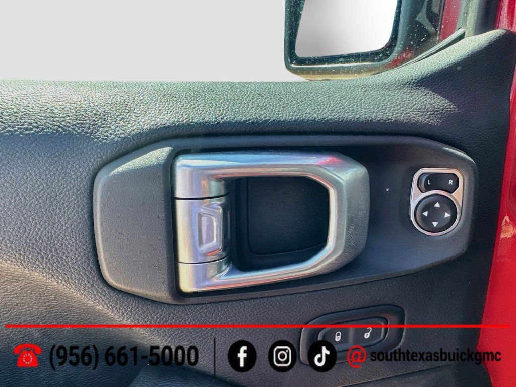 Used 2023 Jeep Gladiator Overland AWD/4WD image 10