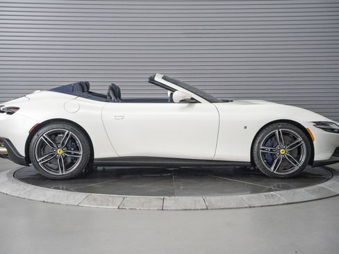 Used 2025 Ferrari Roma Spider image 6