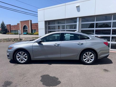 Used 2023 Chevrolet Malibu LT FWD image 2