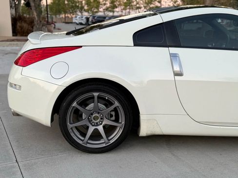 Used 2006 Nissan 350Z Enthusiast image 13