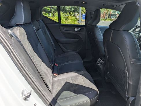 Used 2024 Volvo XC40 Recharge Plus w/ Protection Package Premier AWD/4WD image 16