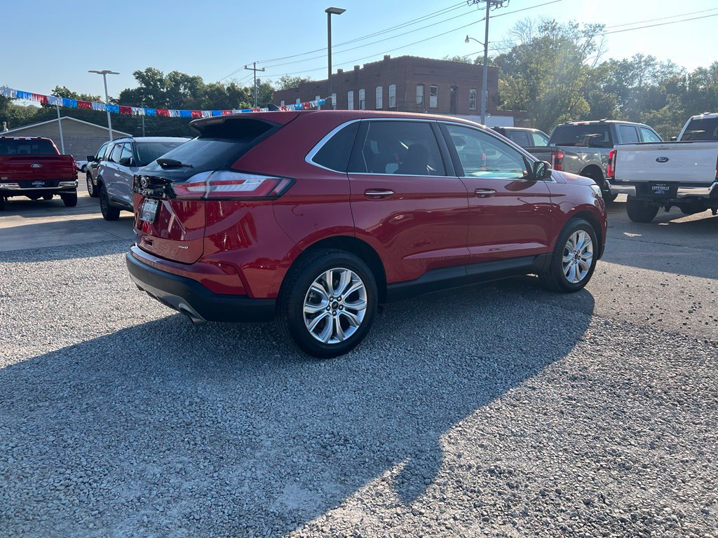 Used 2023 Ford Edge Titanium AWD/4WD image 10
