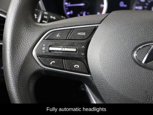 Used 2020 Hyundai Santa Fe SE image 8