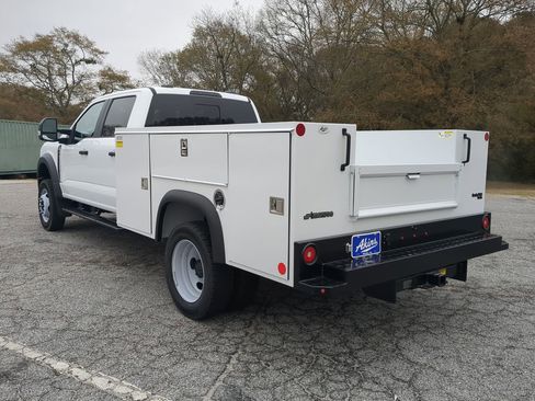 New 2025 Ford F450 4x4 Crew Cab Super Duty image 5