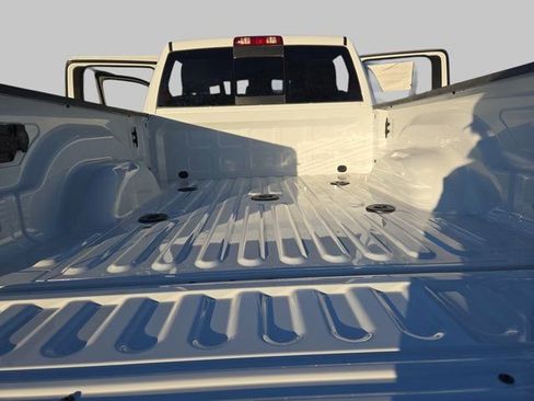 New 2025 RAM 2500 Laramie AWD/4WD image 14
