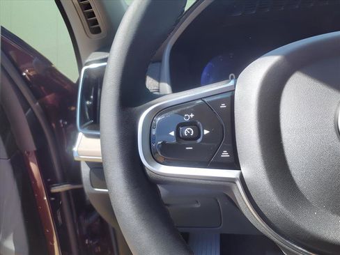 Used 2025 Volvo XC90 T8 Plus w/ Protection Package Premier image 29