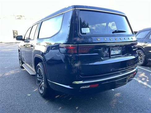 New 2025 Jeep Wagoneer L 4WD w/ Premium Group I image 6