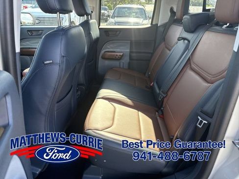 Used 2024 Ford Maverick Lariat FWD image 12