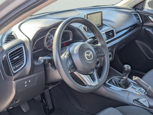 Used 2016 MAZDA MAZDA3 i Sport w/ Preferred Equipment Package image 31