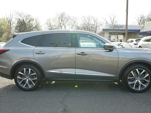 Certified 2024 Acura MDX SH-AWD w/ Technology Package image 8