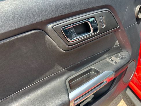 Used 2015 Ford Mustang Coupe w/ Equipment Group 051A RWD image 8