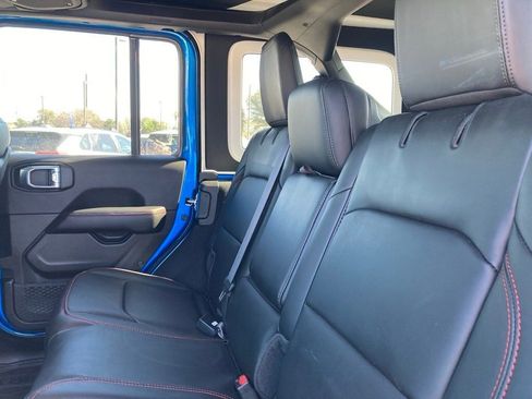 Used 2024 Jeep Wrangler Unlimited Rubicon image 11