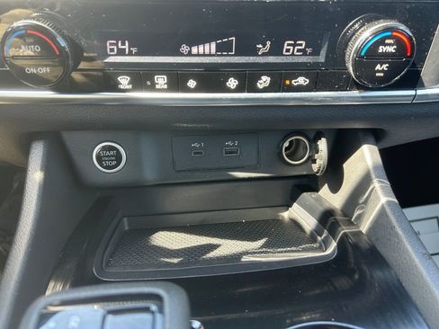 Used 2023 Nissan Rogue SV AWD/4WD image 22