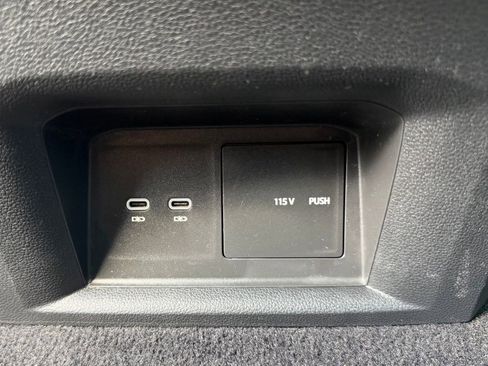 Used 2023 Volkswagen Atlas SEL Premium AWD/4WD image 18