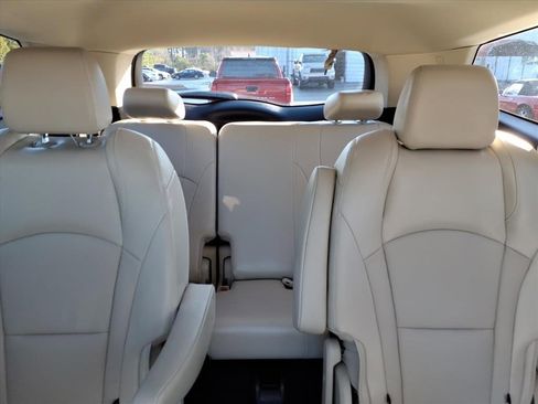 Used 2023 Buick Enclave Essence w/ Experience Buick Package image 18