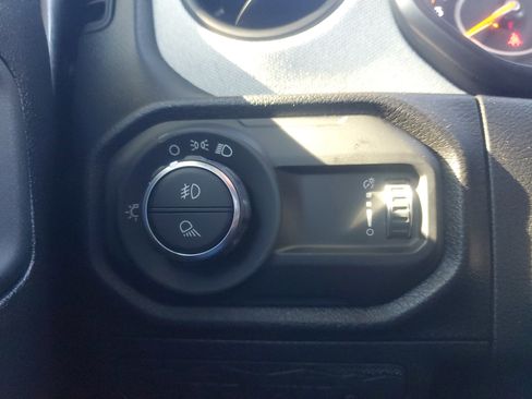 New 2026 Jeep Gladiator Sport image 18