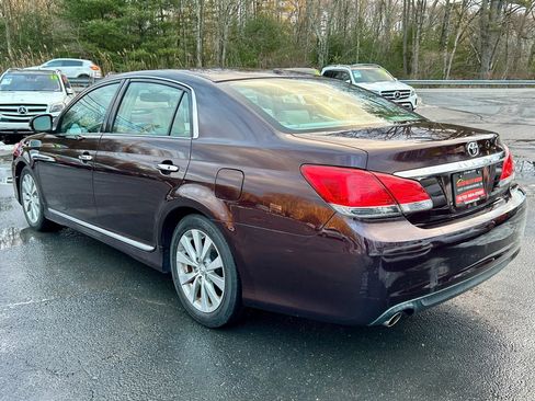Used 2012 Toyota Avalon Limited image 6
