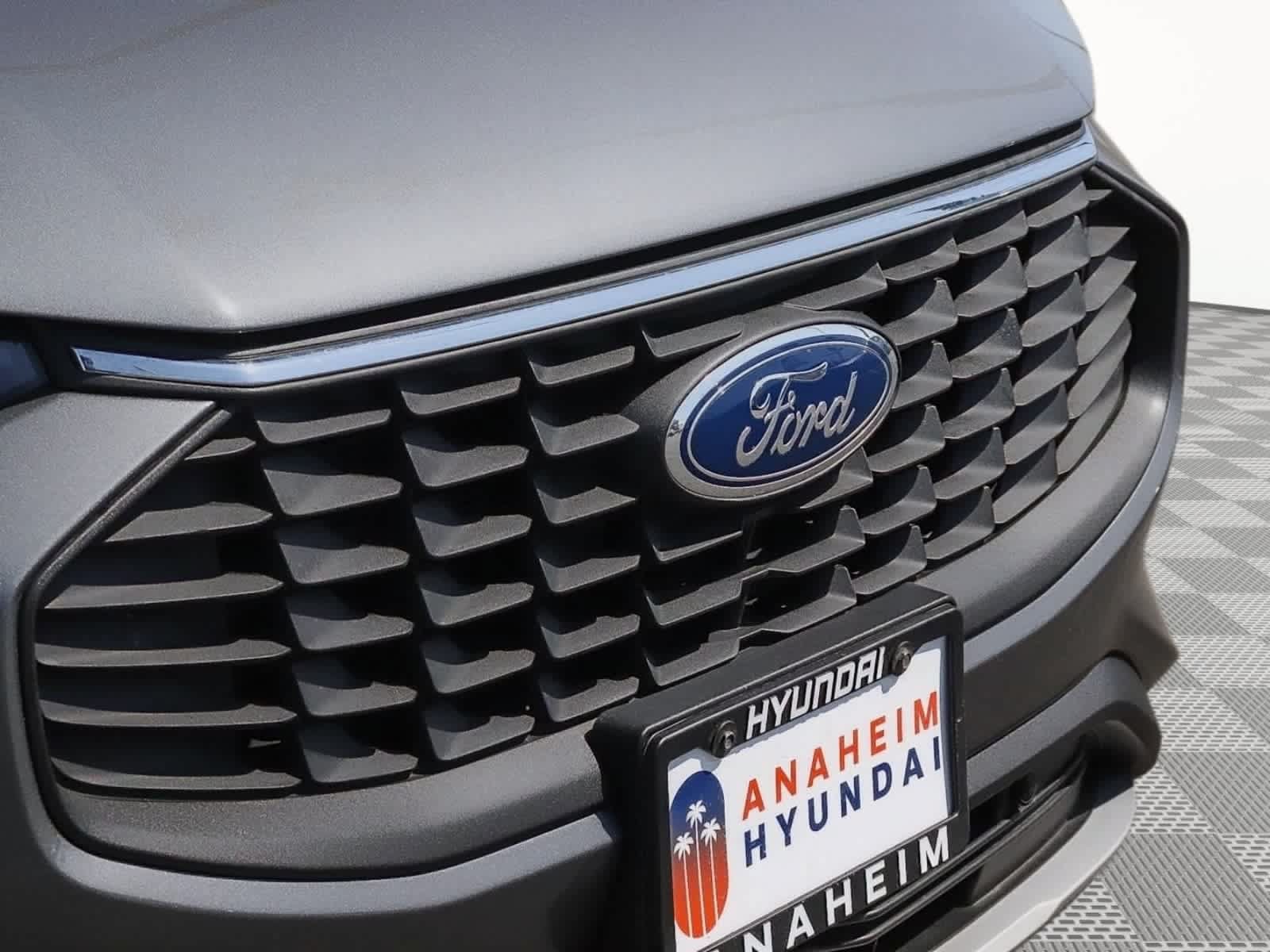 Used 2025 Ford Escape Active FWD image 6