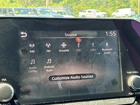 Used 2022 Nissan Pathfinder SV FWD image 30