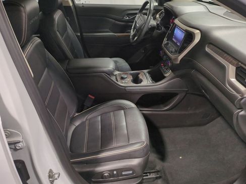 Used 2022 GMC Acadia Denali w/ Denali Ultimate Package image 22