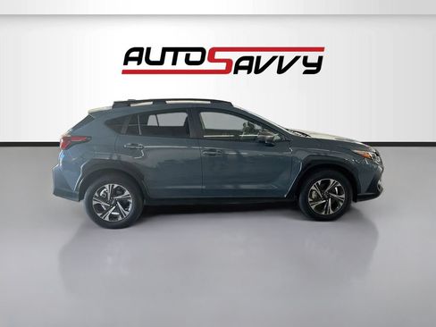 Used 2025 Subaru Crosstrek 2.5i Premium AWD/4WD image 8