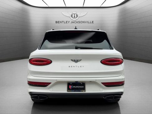 Certified 2022 Bentley Bentayga image 13