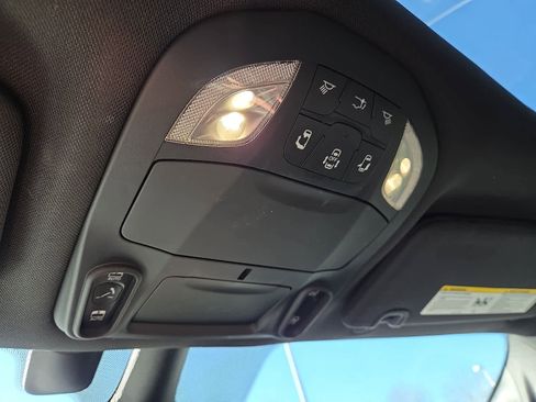 Used 2019 Chrysler Pacifica Limited w/ Advanced Safetytec Group image 27