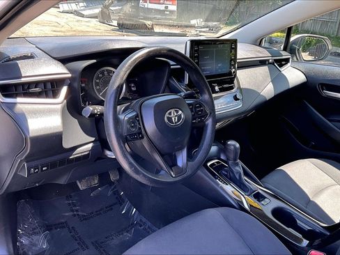 Used 2020 Toyota Corolla LE FWD image 13