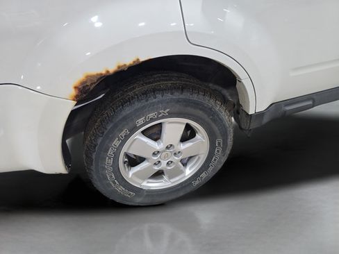 Used 2012 Ford Escape XLT AWD/4WD image 25